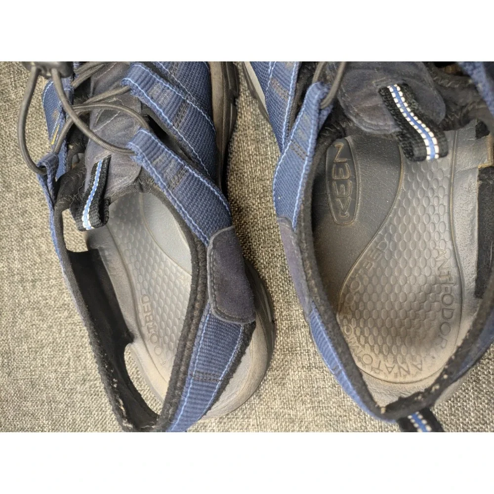 Keen Newport H2 Mens Closed Toe Hiking Water Sandals Navy Blue Shoes Size 11.5